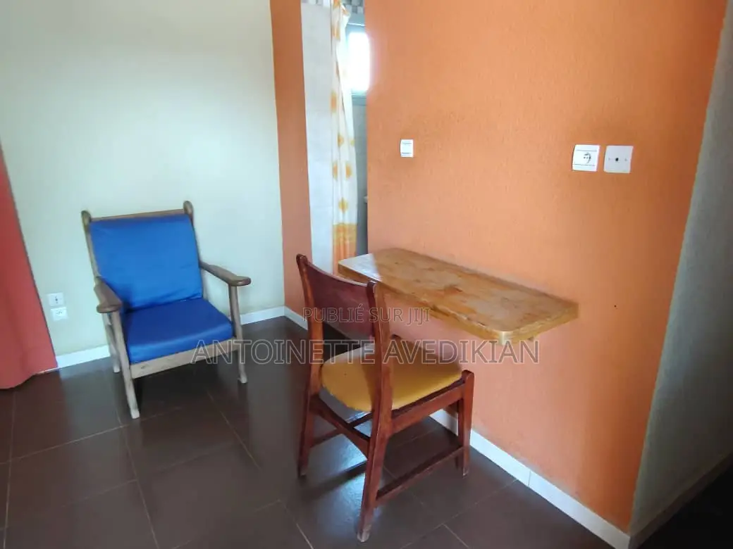 Auberge À Vendre À Joal