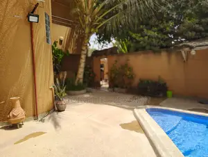 Auberge À Vendre À Joal