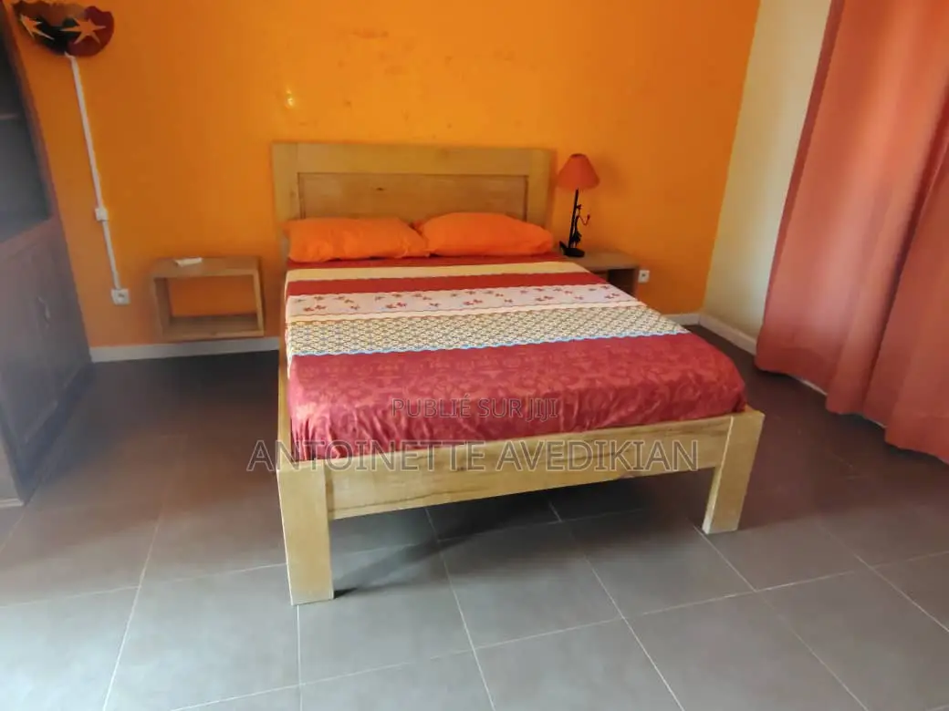 Auberge À Vendre À Joal