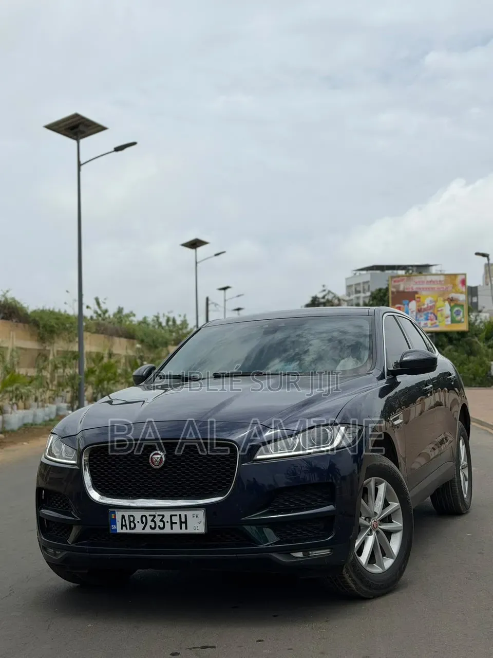 Jaguar F-Pace 2017 Bleu