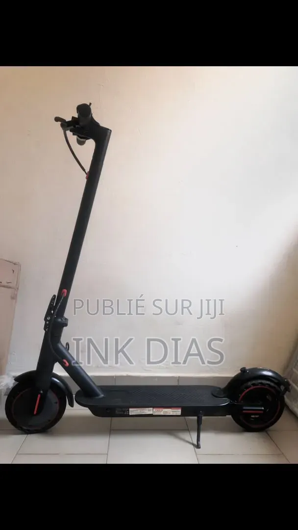 Autre 2024 Noir