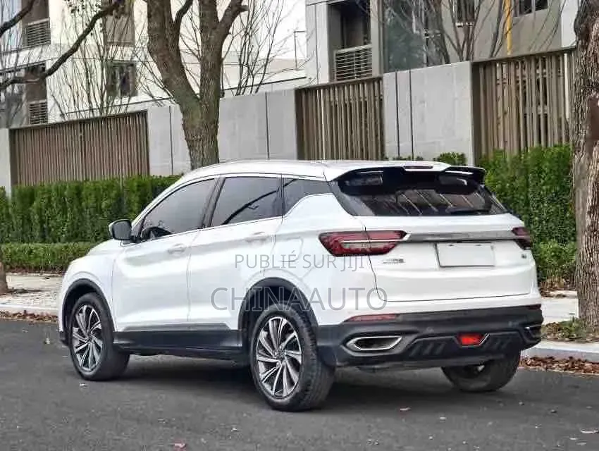 Geely Boyue 2019 Blanc