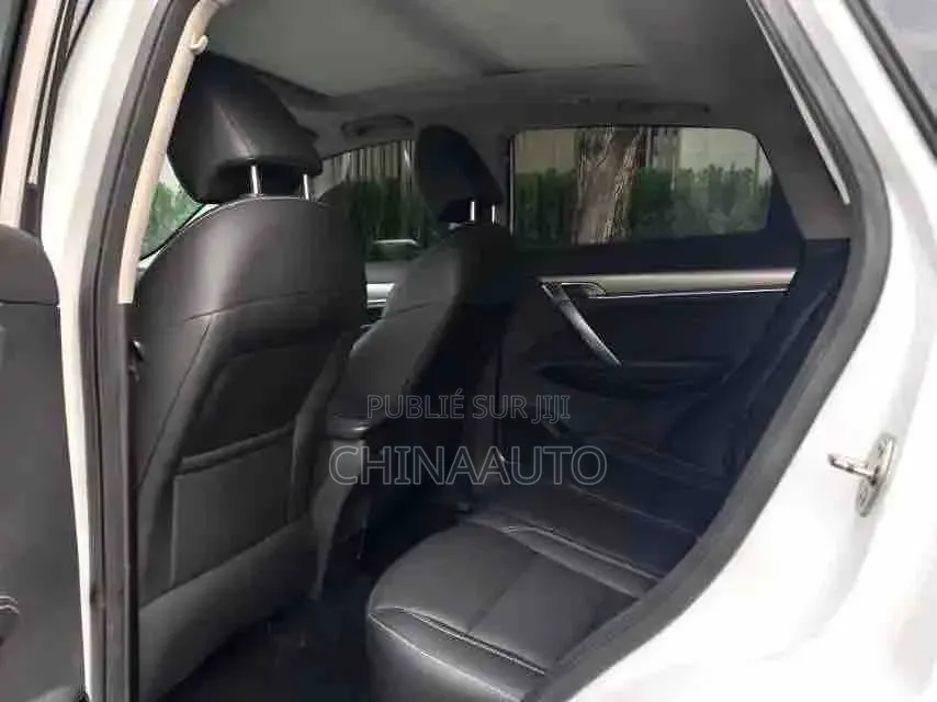 Geely Boyue 2019 Blanc