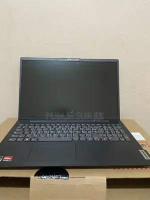 Nouveau Ordinateur portable Lenovo V15 8GB AMD Ryzen 3 SSD 512GB