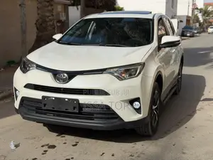 Toyota RAV4 2019 Blanc