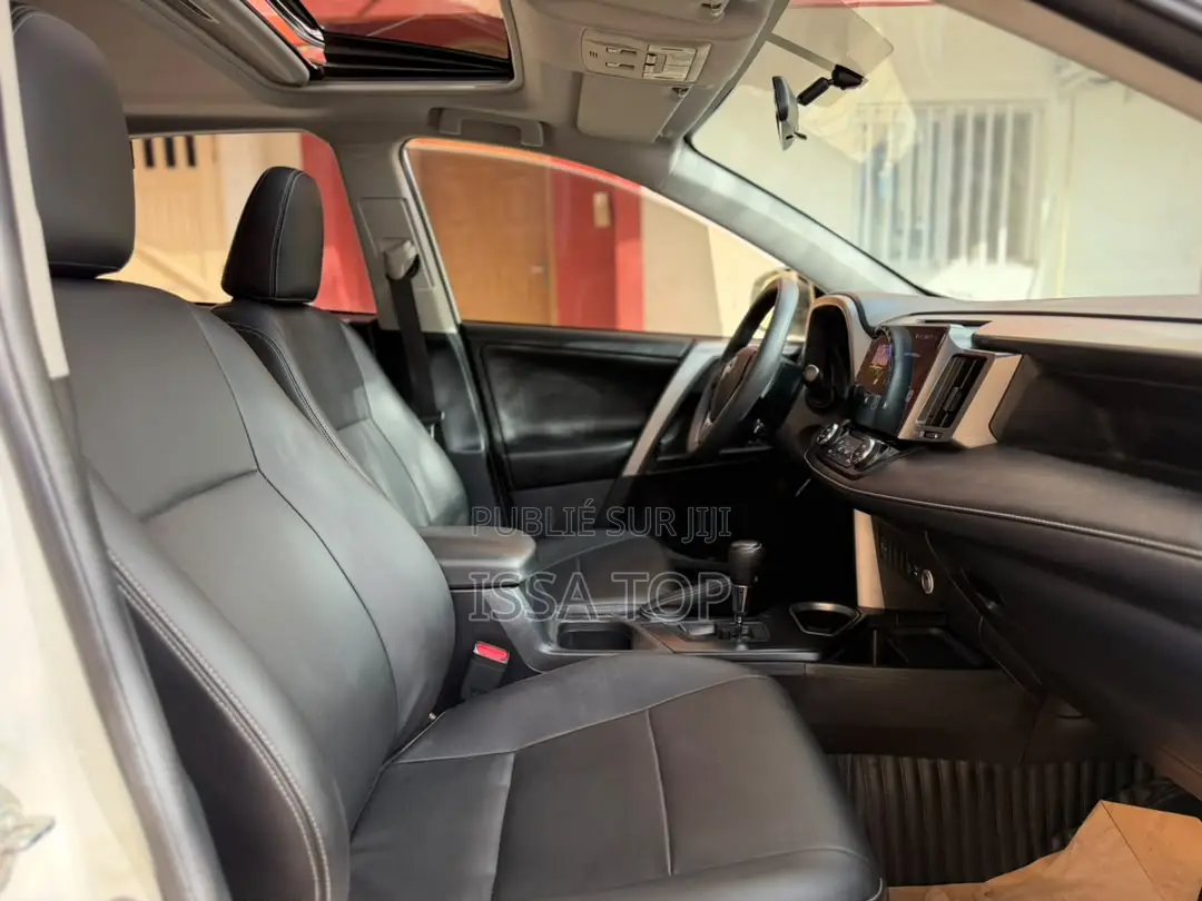 Toyota RAV4 2019 Blanc