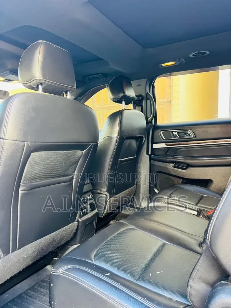 Ford Explorer 2017 Gris