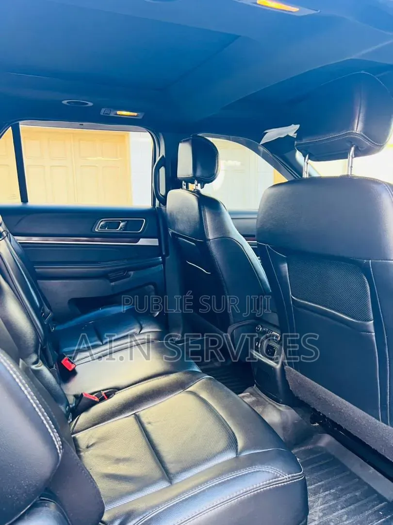 Ford Explorer 2017 Gris