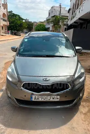 Kia Carens 2016 Gris
