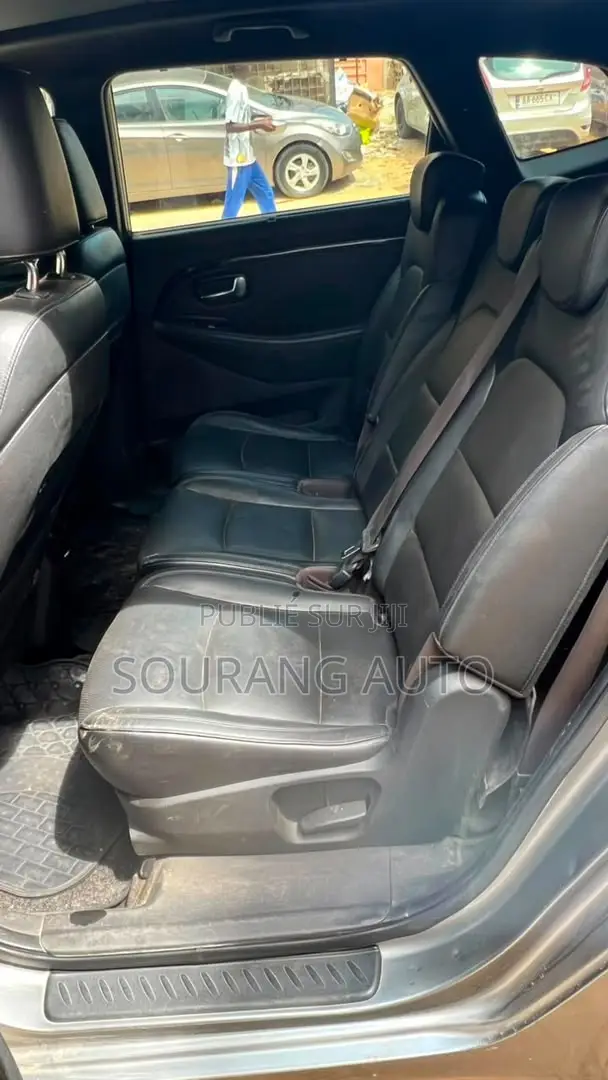 Kia Carens 2016 Gris