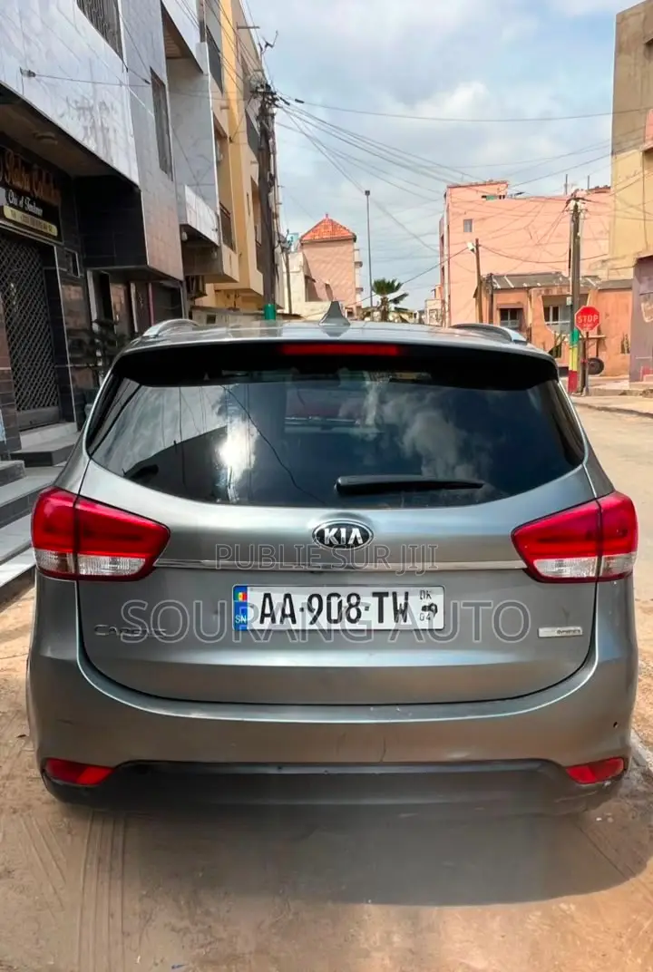 Kia Carens 2016 Gris