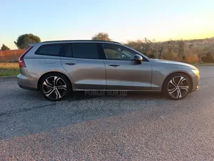 Volvo V60 2018 Gris