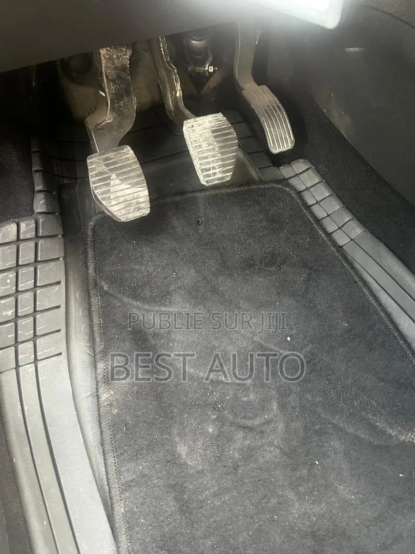 Peugeot 208 2018 Blanc