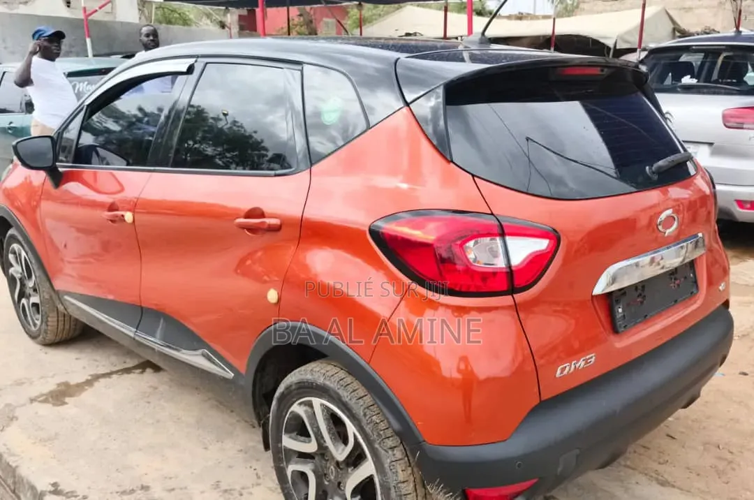 Renault Samsung QM3 1.5 Diesel FWD 2016 Orange