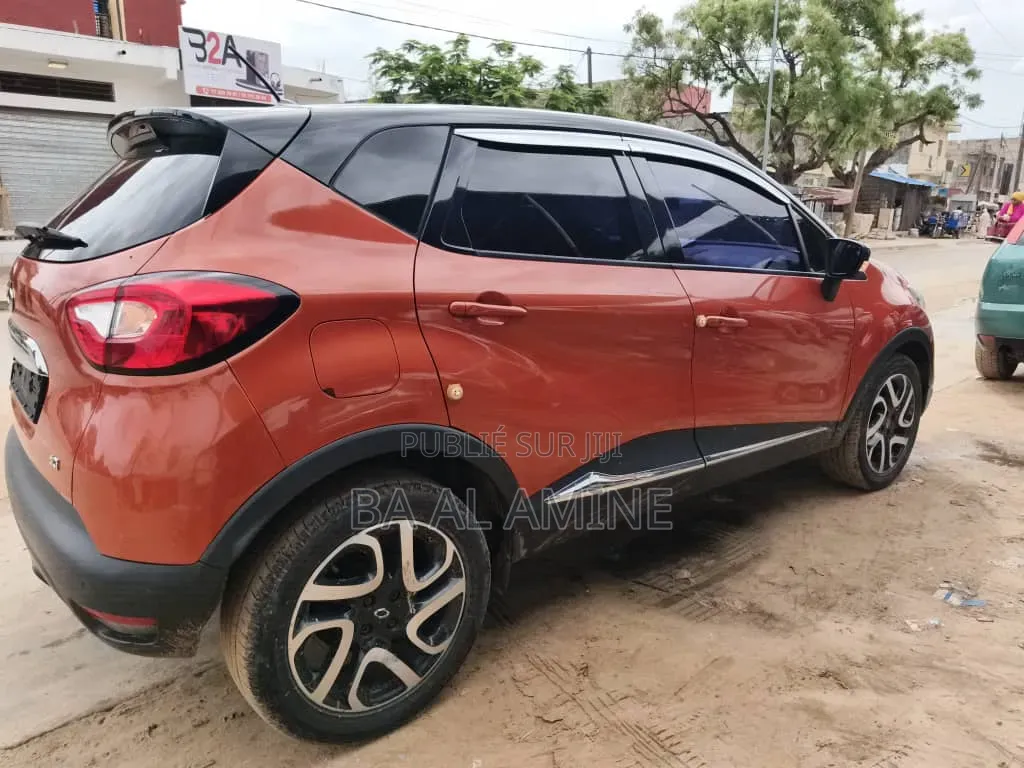 Renault Samsung QM3 1.5 Diesel FWD 2016 Orange
