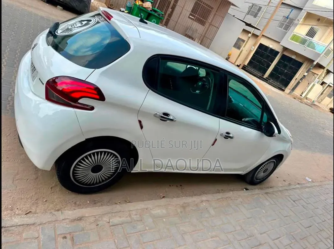 Peugeot 208 2016 Blanc