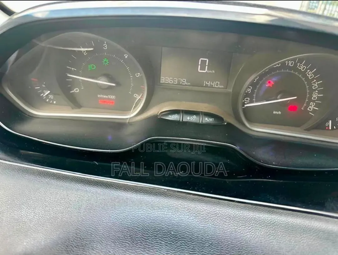 Peugeot 208 2016 Blanc