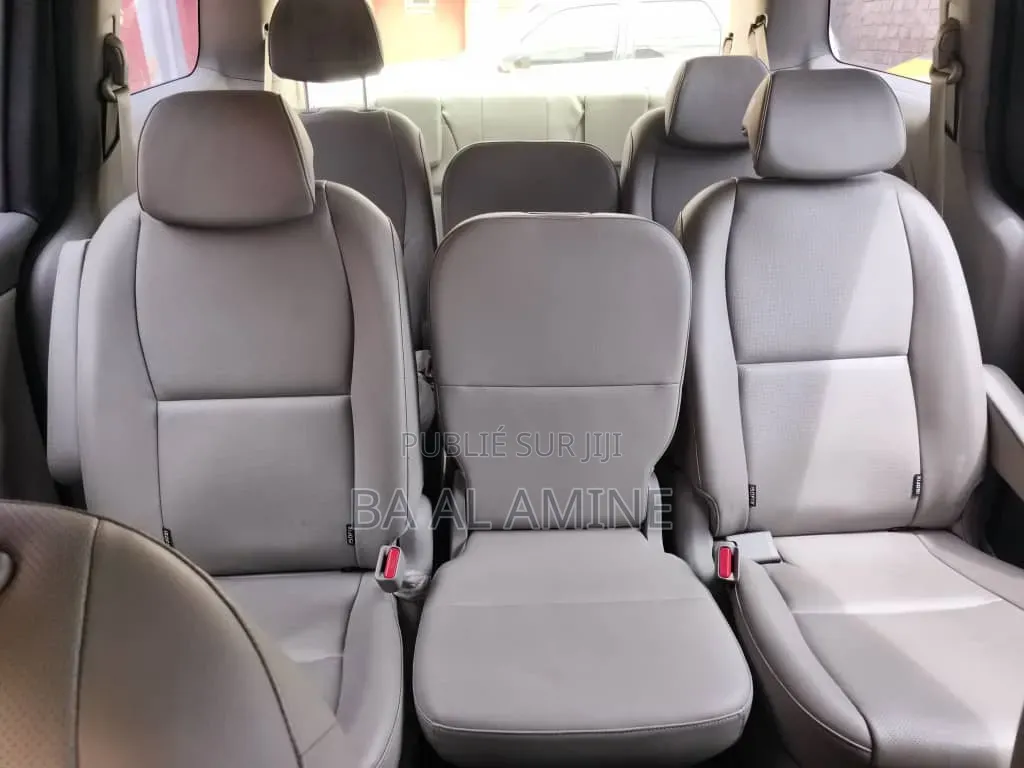 Kia Carnival 2016 Gris