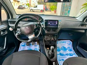 Peugeot 208 2016 Blanc