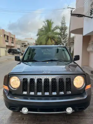 Jeep Patriot Latitude 4x4 2017 Gris