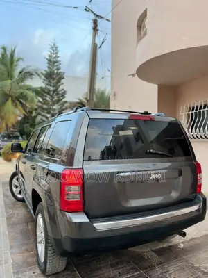 Jeep Patriot Latitude 4x4 2017 Gris