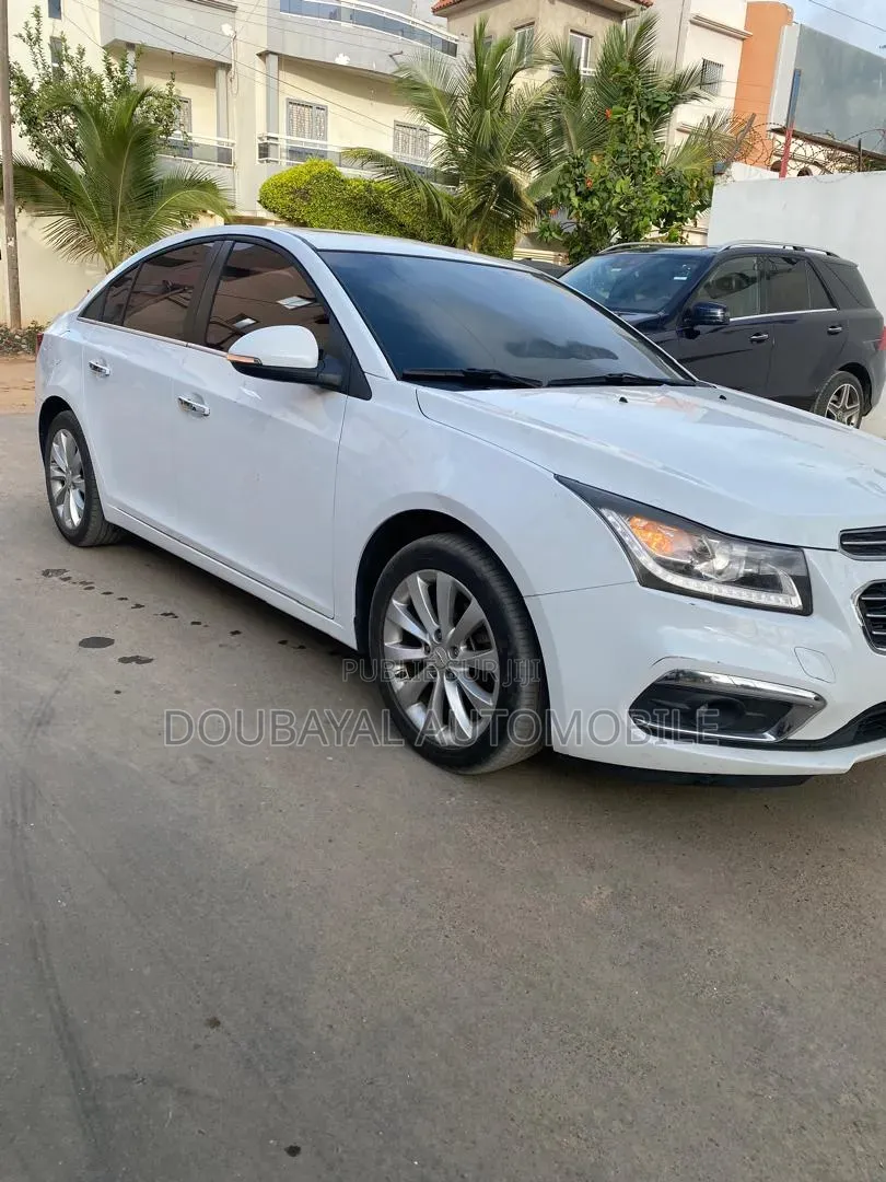 Chevrolet Cruze LS 4dr Sedan (1.5L 4cyl 6A) 2016 Blanc