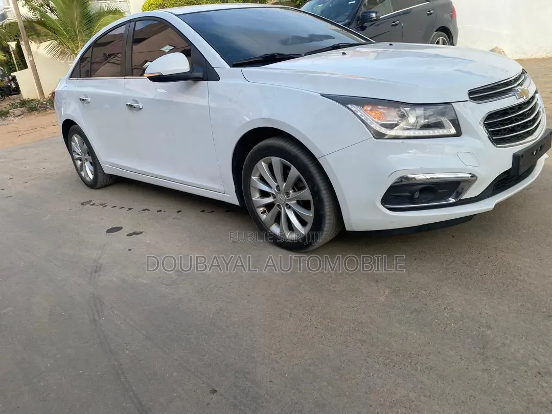 Chevrolet Cruze LS 4dr Sedan (1.5L 4cyl 6A) 2016 Blanc
