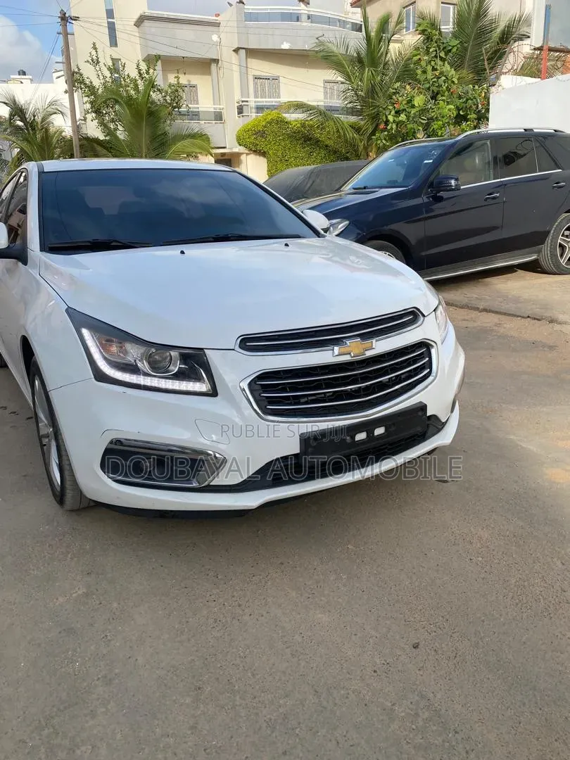 Chevrolet Cruze LS 4dr Sedan (1.5L 4cyl 6A) 2016 Blanc
