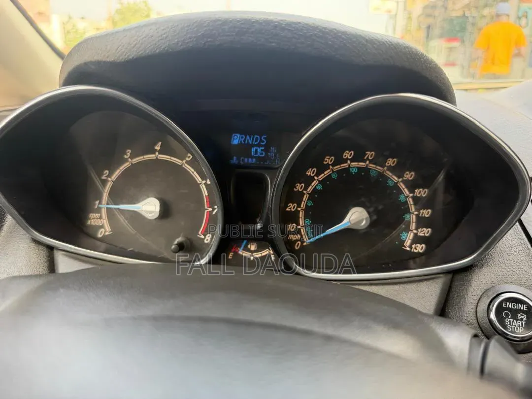 Ford Fiesta 2015 Bleu
