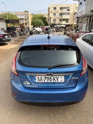 Ford Fiesta 2015 Bleu