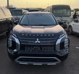 Mitsubishi Outlander 2022 Noir
