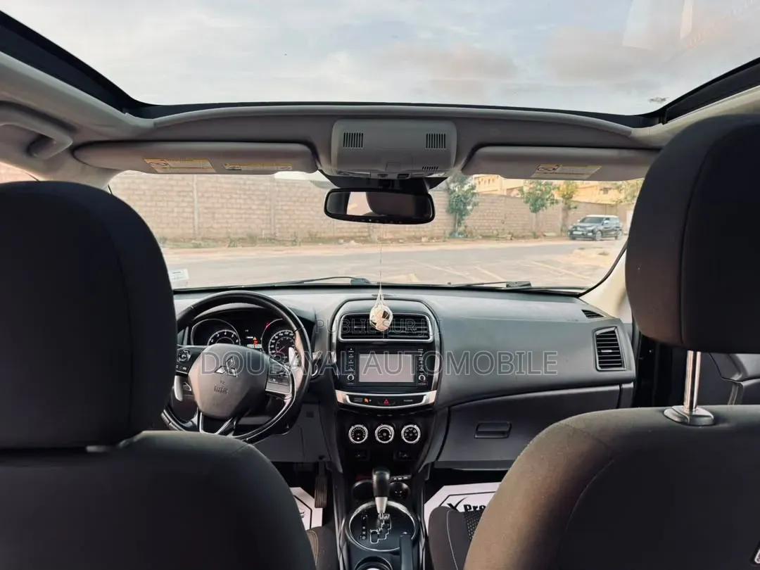 Mitsubishi RVR 2016 Noir Mat