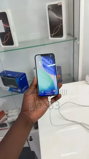 Apple iPhone 13 128 GB Autre