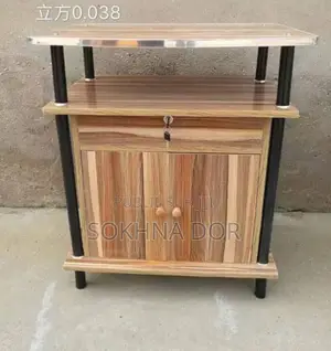 Table TV Avec Battant Et Tiroir
