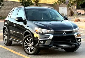 Mitsubishi RVR 2016 Noir