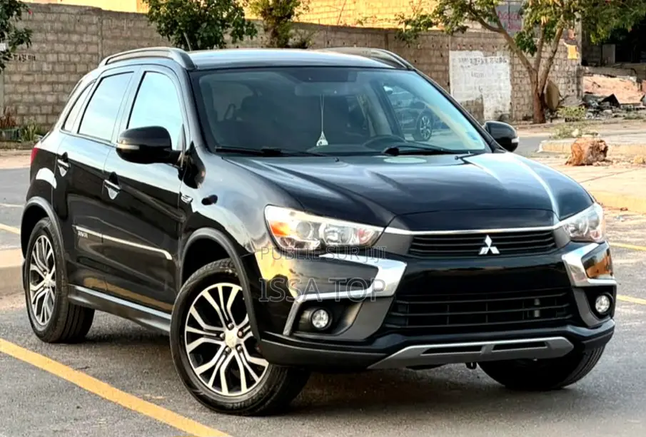 Mitsubishi RVR 2016 Noir