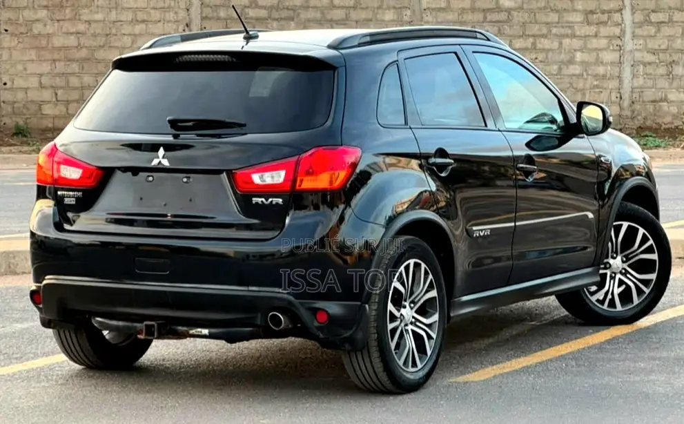 Mitsubishi RVR 2016 Noir