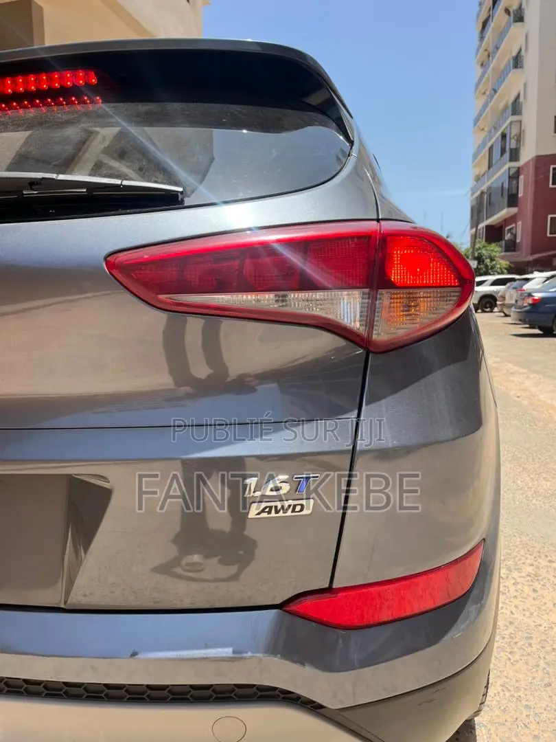Hyundai Tucson 2017 Gris