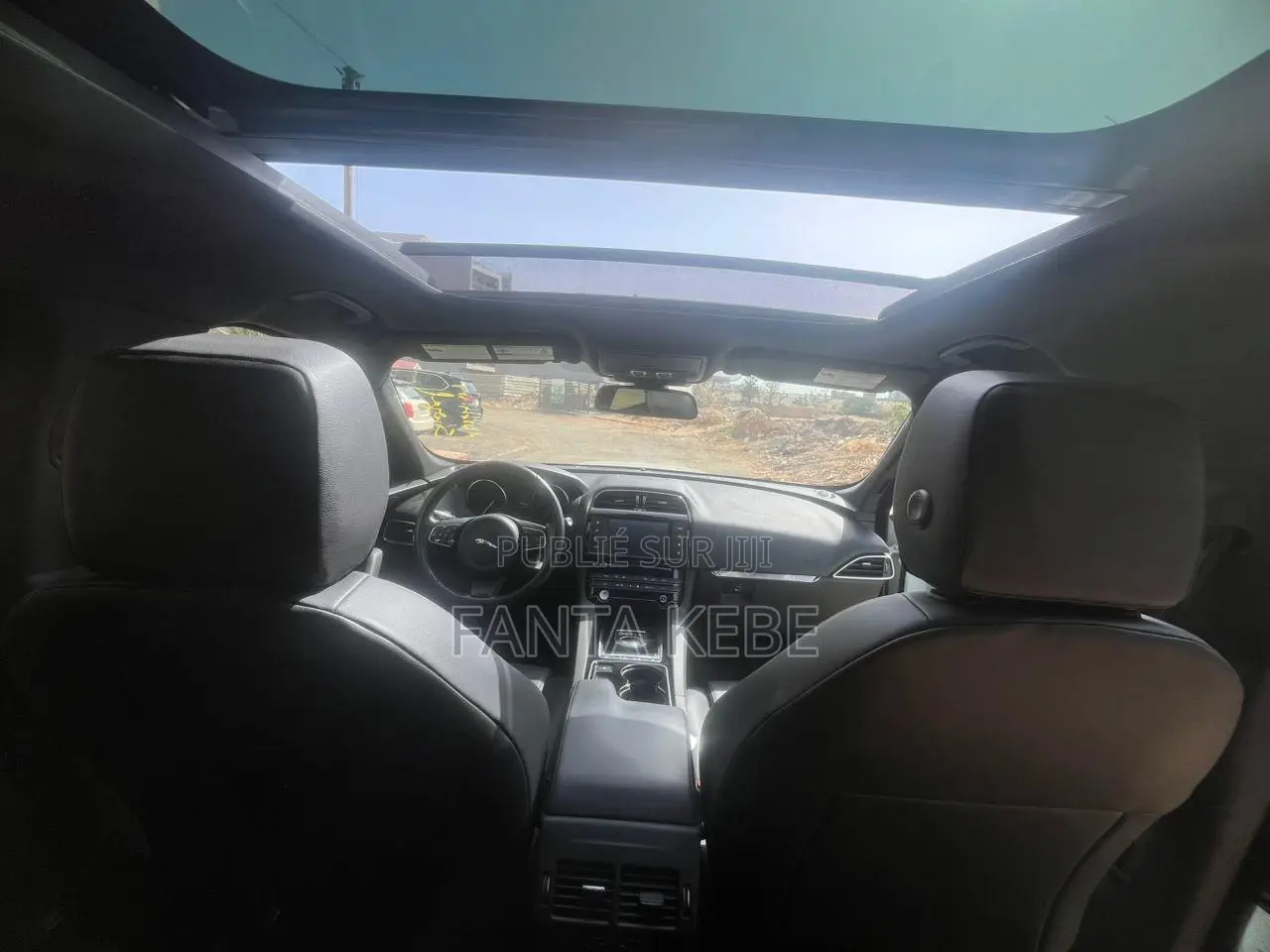 Jaguar F-Pace 2017 Bleu