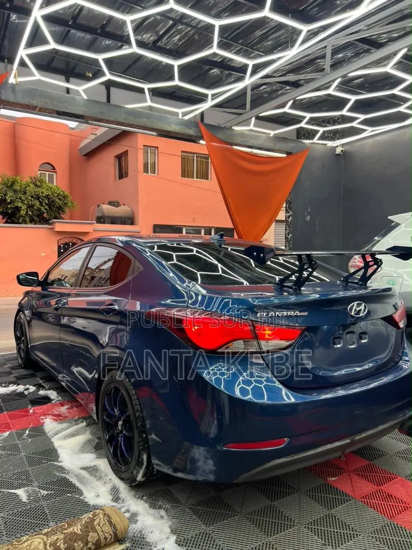 Hyundai Elantra 2016 Bleu