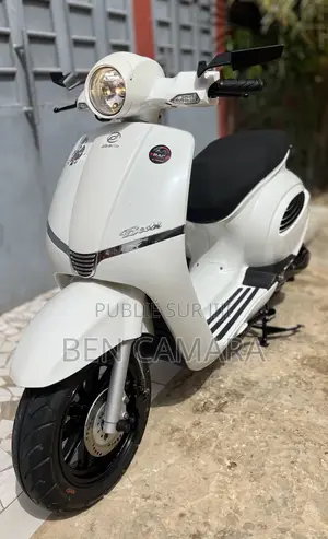 Nouveau Daelim Besbi 125 2025 Blanc