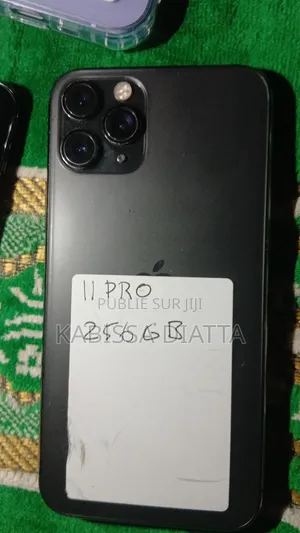 Apple iPhone 11 Pro 256 GB Noir