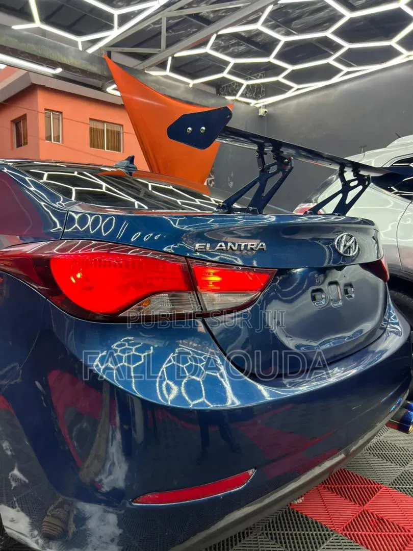 Hyundai Elantra 2016 Bleu