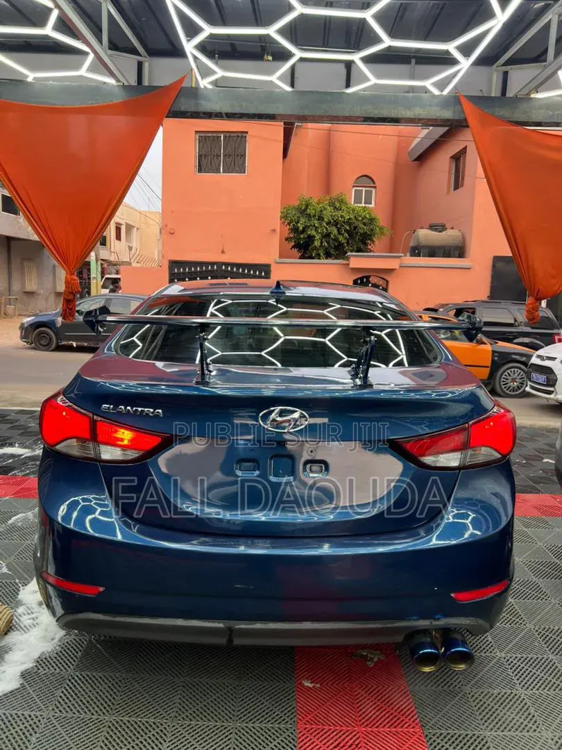 Hyundai Elantra 2016 Bleu