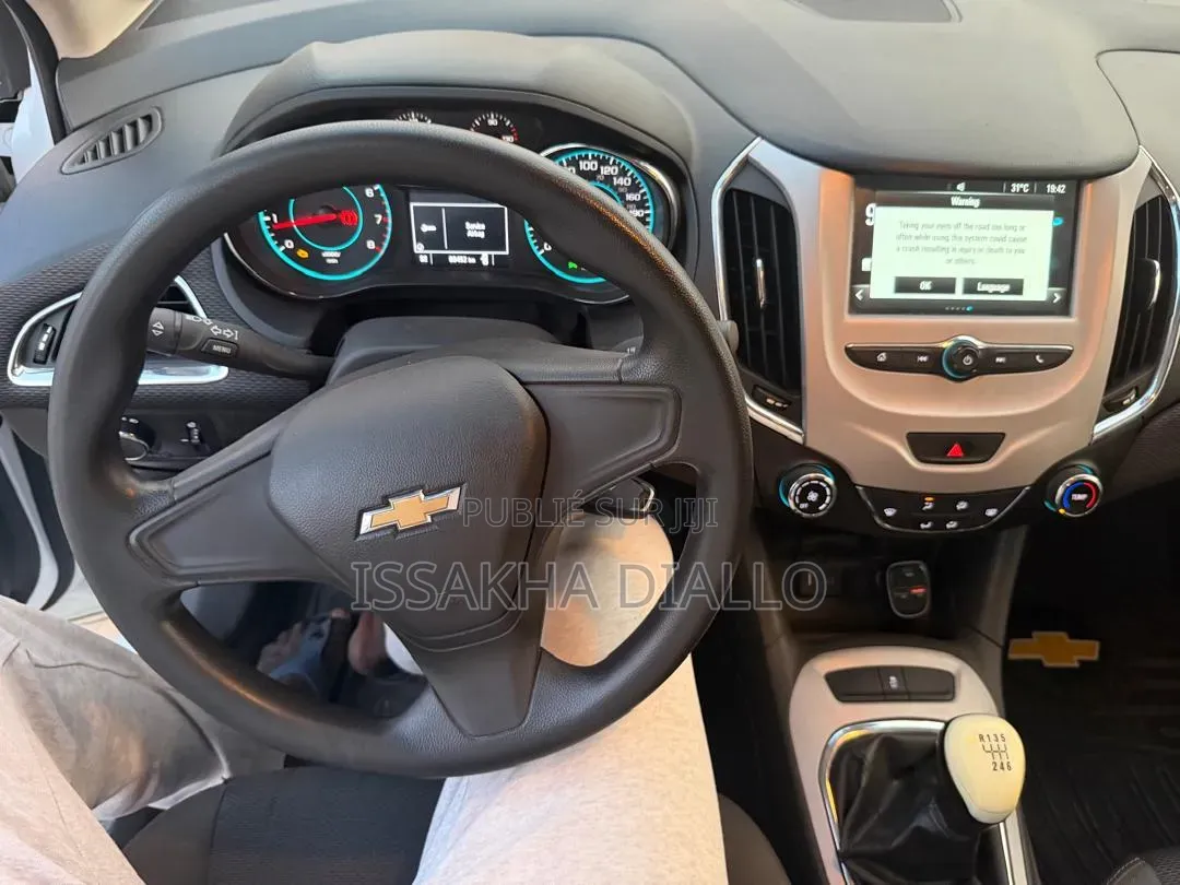 Chevrolet Cruze LS 4dr Sedan (1.5L 4cyl 6A) 2016 Blanc
