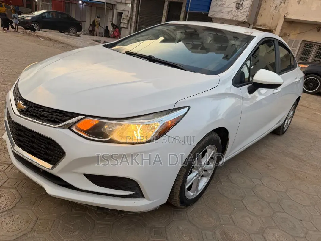 Chevrolet Cruze LS 4dr Sedan (1.5L 4cyl 6A) 2016 Blanc