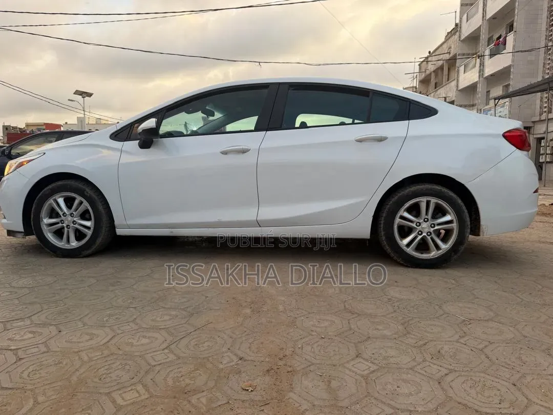 Chevrolet Cruze LS 4dr Sedan (1.5L 4cyl 6A) 2016 Blanc