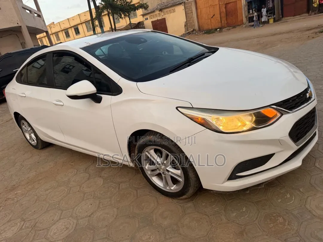 Chevrolet Cruze LS 4dr Sedan (1.5L 4cyl 6A) 2016 Blanc