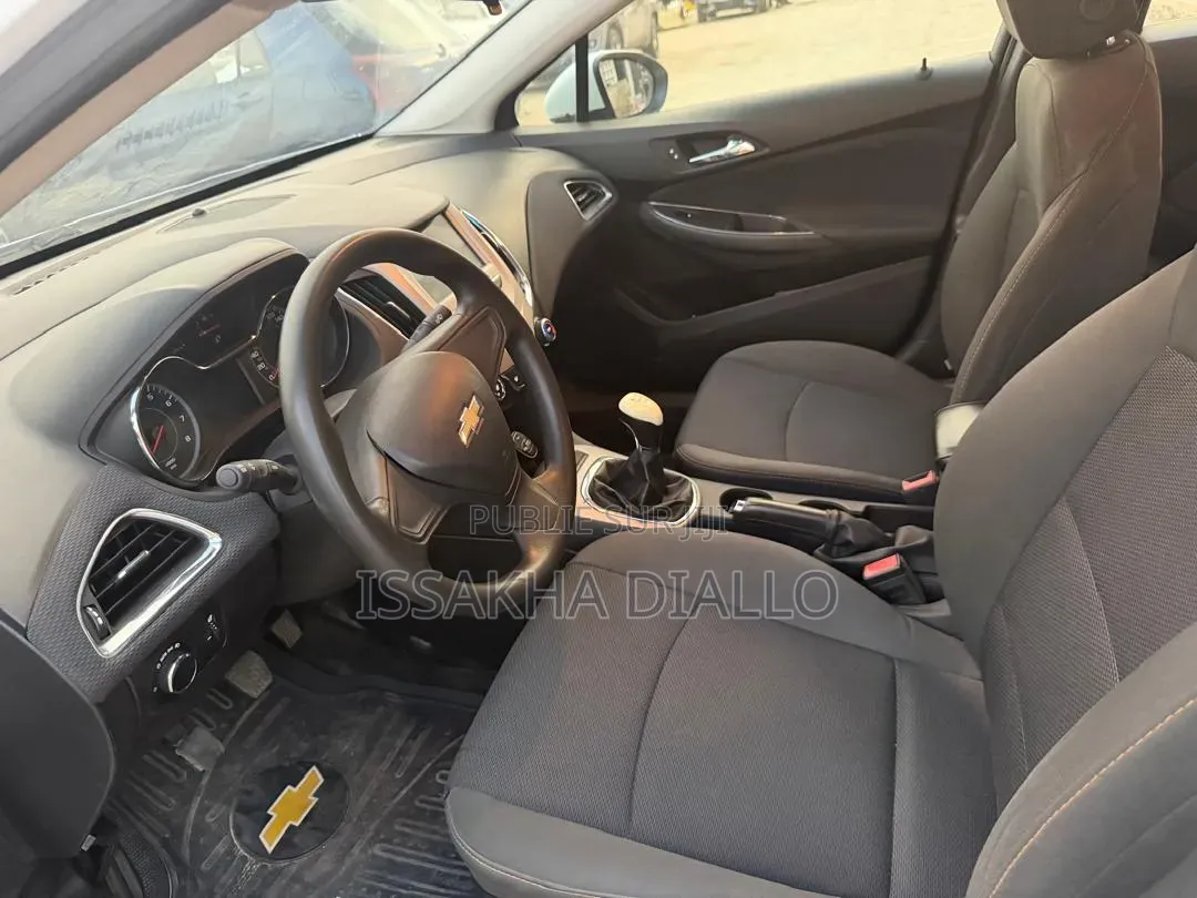 Chevrolet Cruze LS 4dr Sedan (1.5L 4cyl 6A) 2016 Blanc