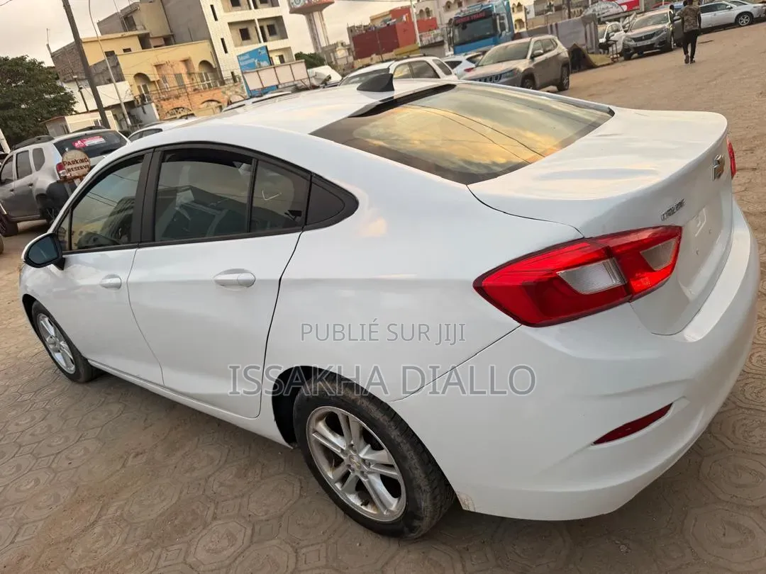 Chevrolet Cruze LS 4dr Sedan (1.5L 4cyl 6A) 2016 Blanc
